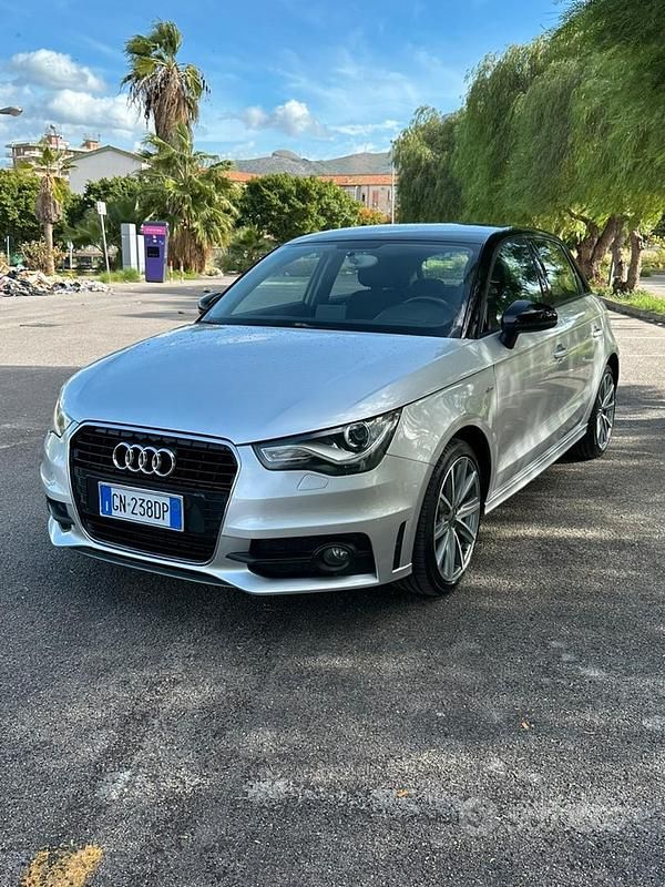 Grigio Usata 2013 Audi A1 S-Line Due volumi | 12.900 € (Cara) - Immagine 1/4