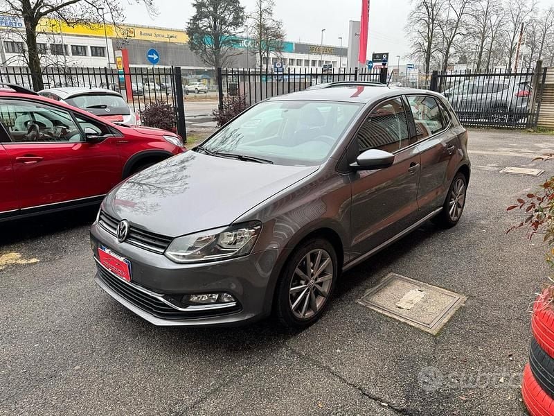 Usata VW Polo Highline 90 CV (66 kW) 2016 Grigio Berlina