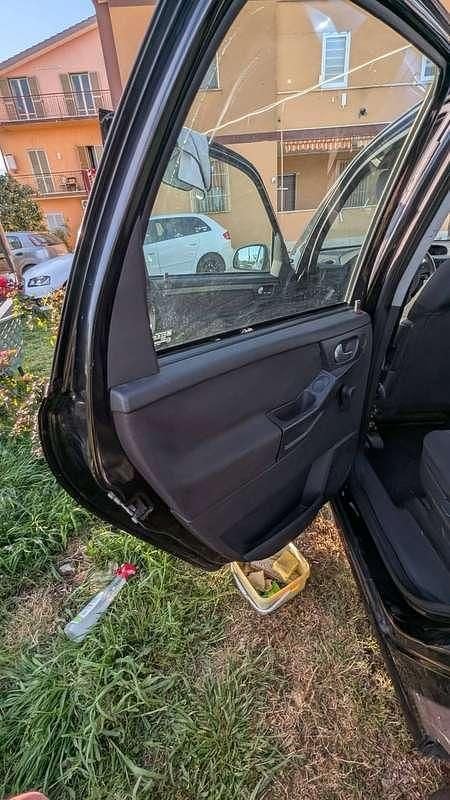 Usata Opel Meriva Club 75 CV (55 kW) 2006 Nero Monovolume