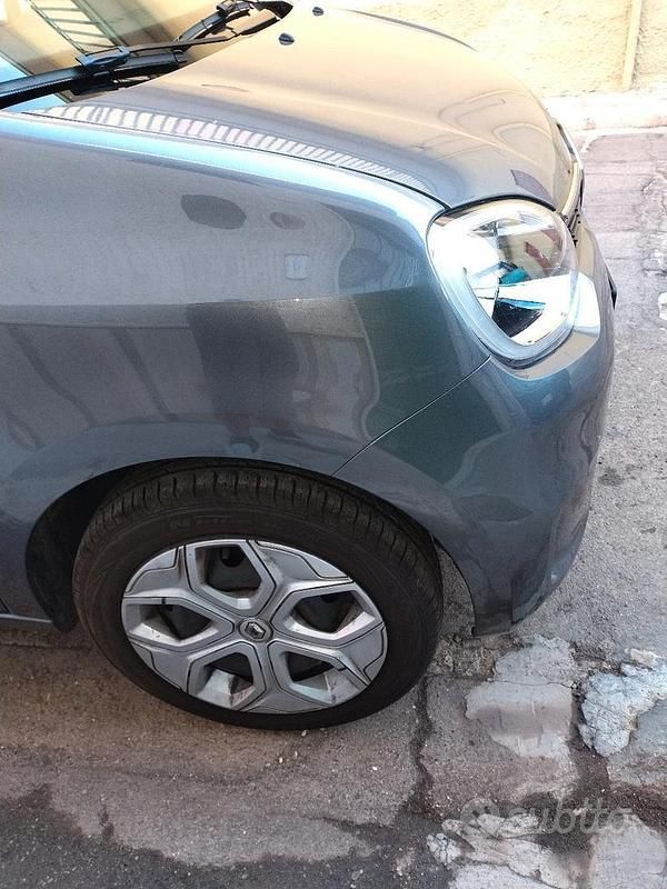 Usata Renault Twingo SE 65 CV (47 kW) 2022 Grigio Utilitaria