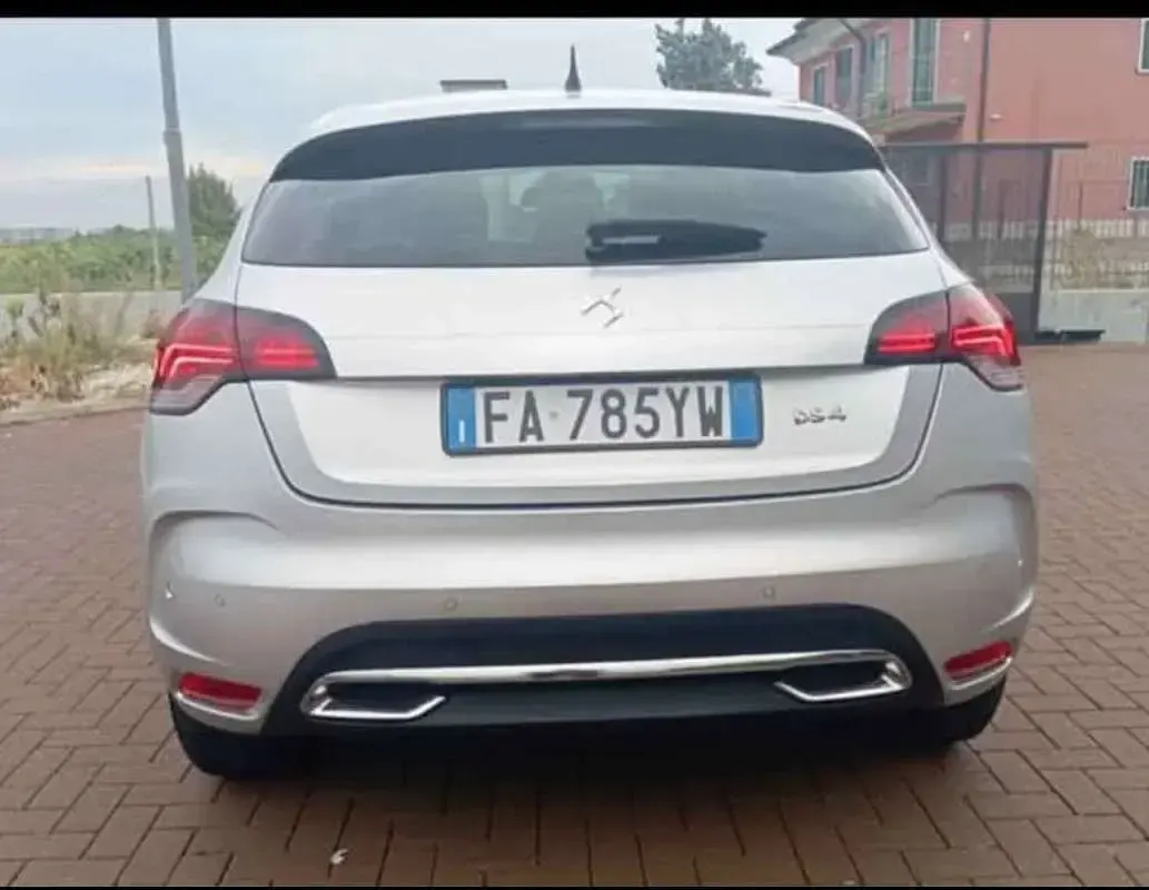 Usata DS Automobiles DS4 Crossback Sport Chic 120 CV (88 kW) 2015 SUV