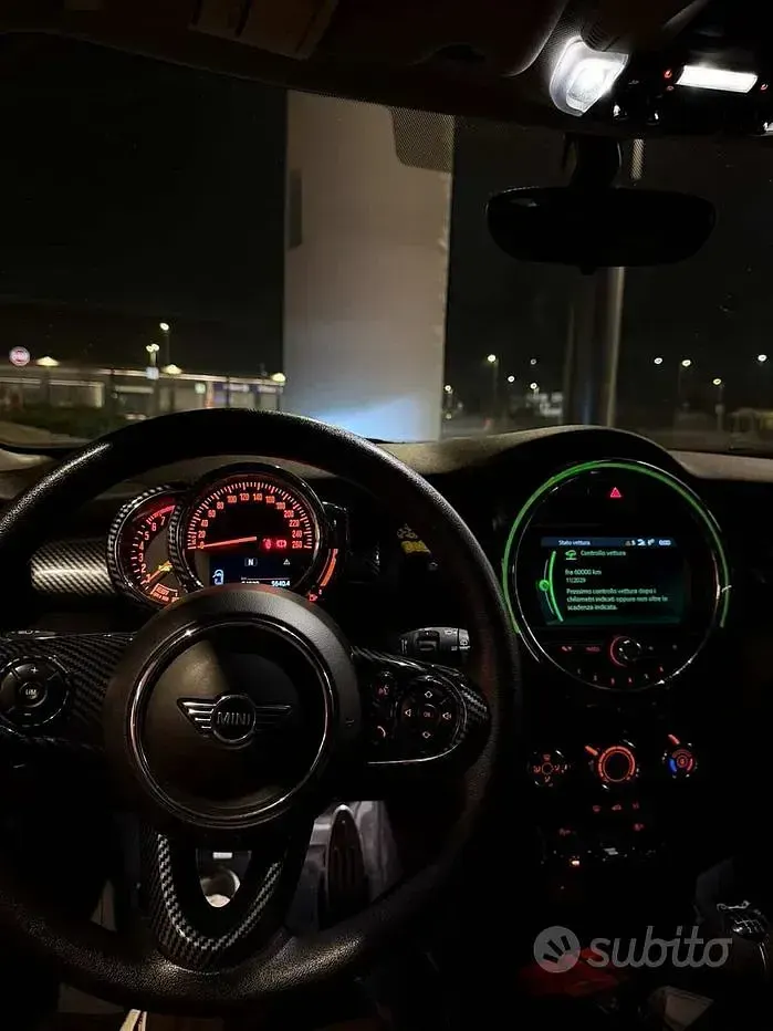 Usata Mini Cooper 75 CV (55 kW) 2019 Nero Utilitaria