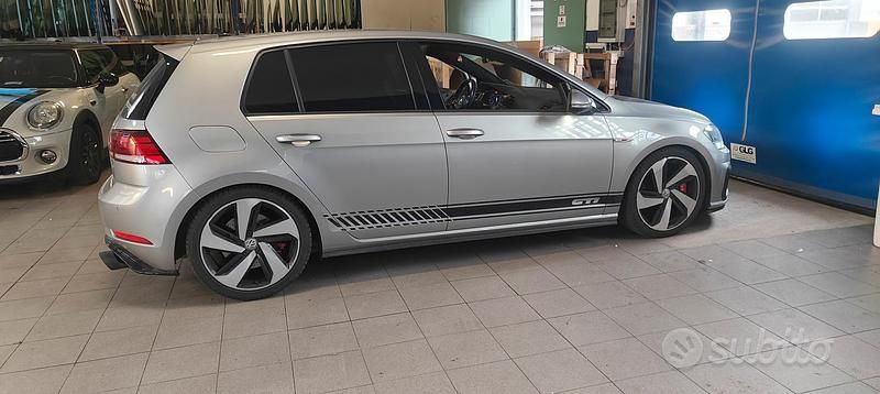 Usata VW Golf VII GTI 245 CV (180 kW) 2017 Grigio Berlina