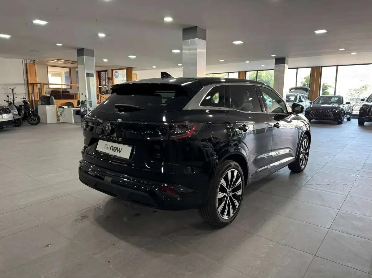 Usata Renault Austral Techno 131 CV (96 kW) 2023 Nero SUV