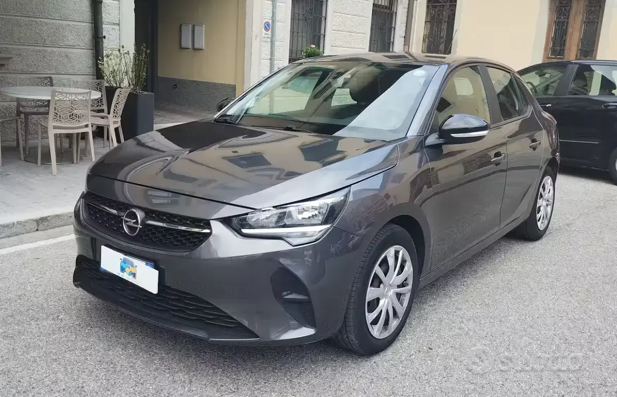 Usata Opel Corsa Edition 75 CV (55 kW) 2019 Grigio Utilitaria