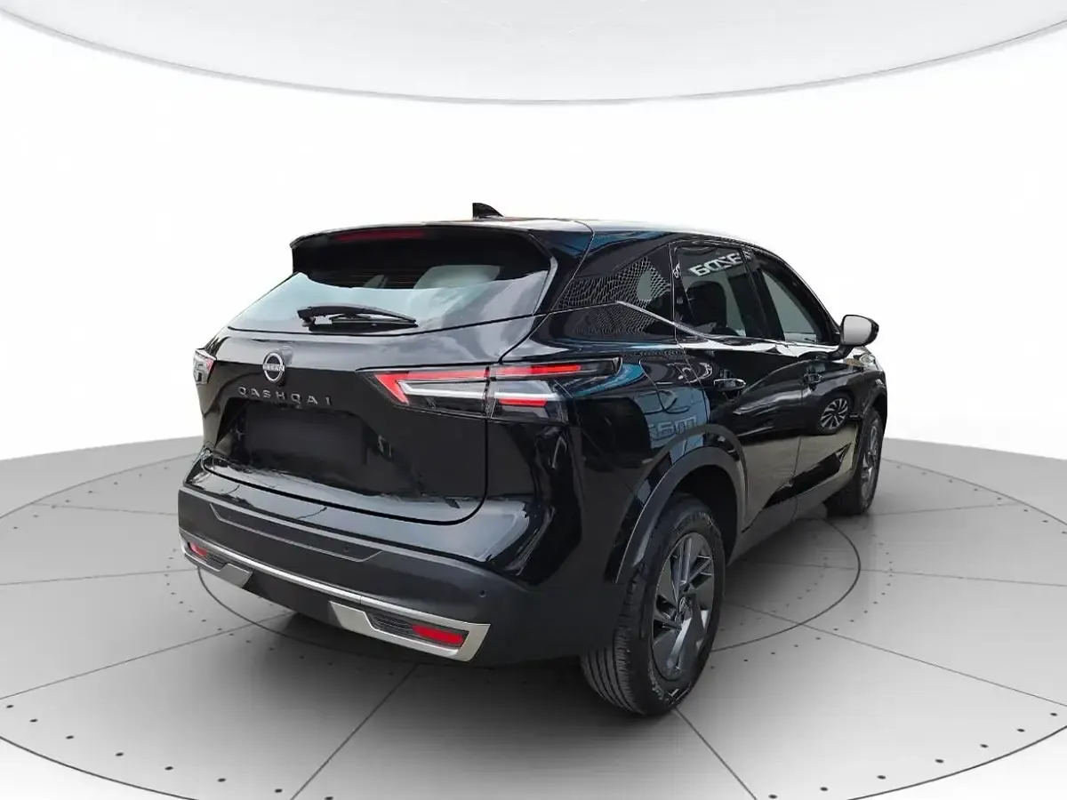 Usata Nissan Qashqai N-Connecta 140 CV (102 kW) 2025 Nero SUV