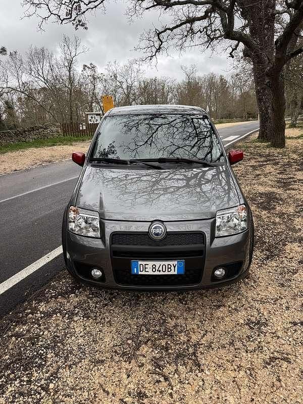 Usata Fiat Panda 101 CV (74 kW) 2006 Utilitaria