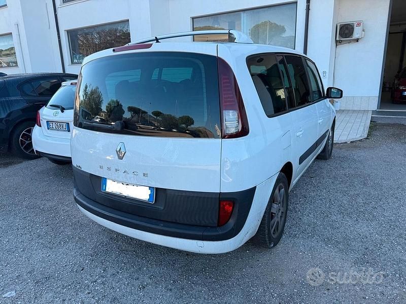 Usata Renault Espace 175 CV (128 kW) 2010 Bianco Berlina