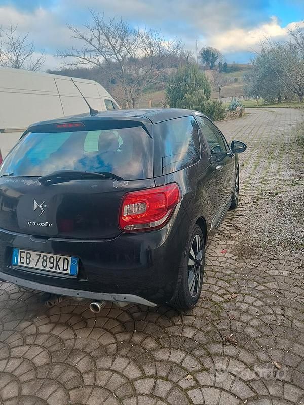 Occasion Citroën DS3 So Chic 92 ch (67 kW) 2011 Noir Citadine