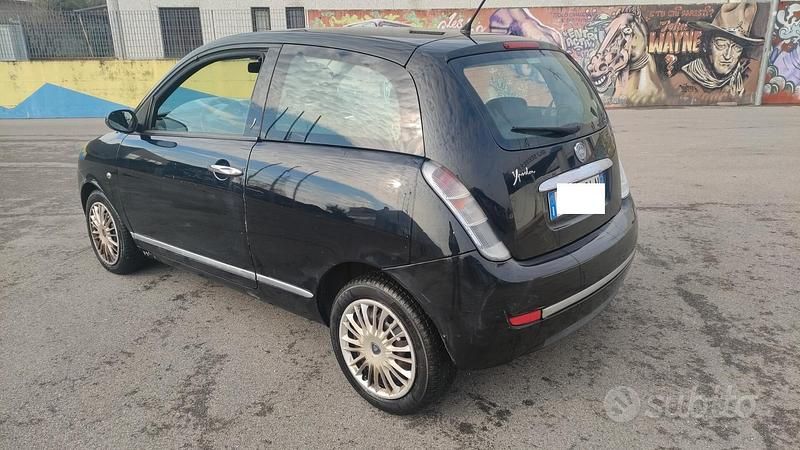 Usata Lancia Ypsilon 69 CV (50 kW) 2008 Nero Utilitaria
