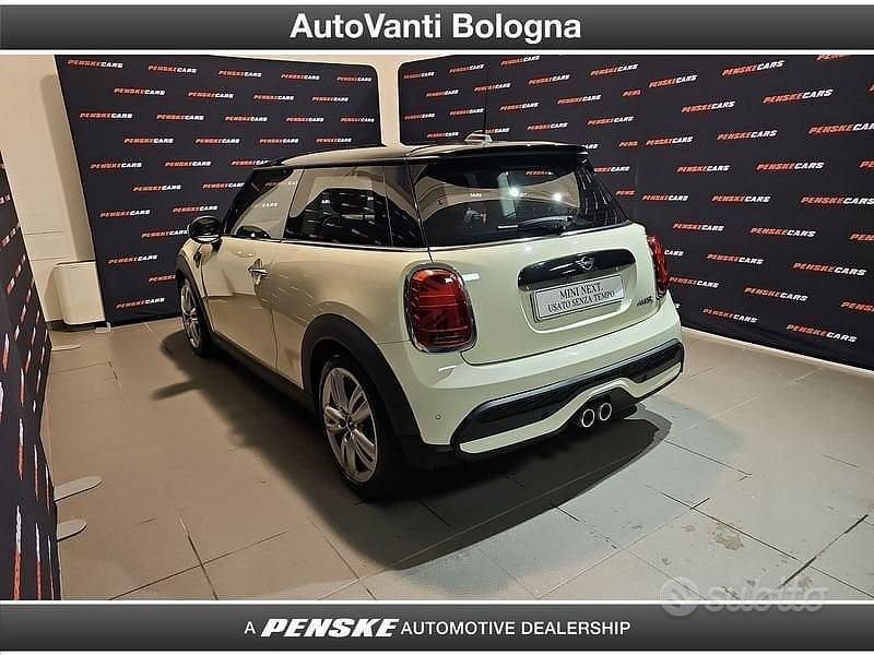 Usata Mini Cooper Classic 2022 Bianco Utilitaria