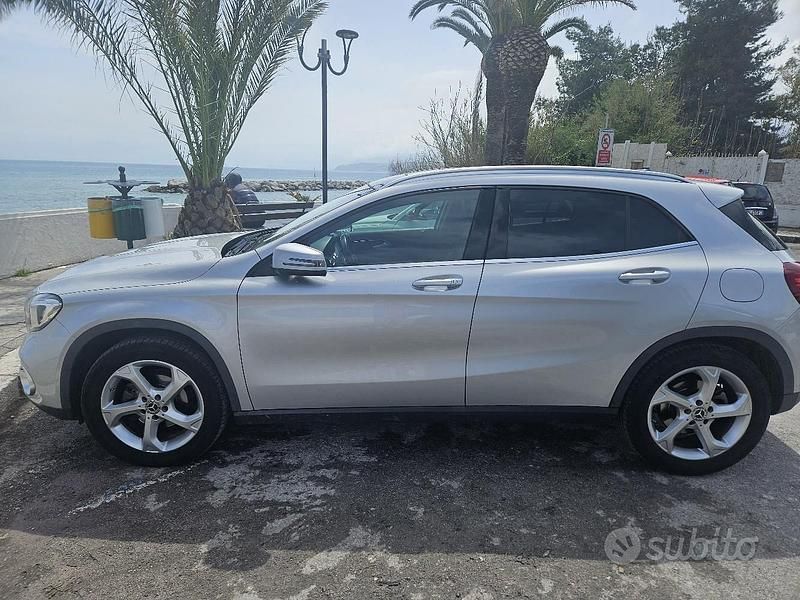 Usata Mercedes 200 136 CV (100 kW) 2018 Grigio Station wagon