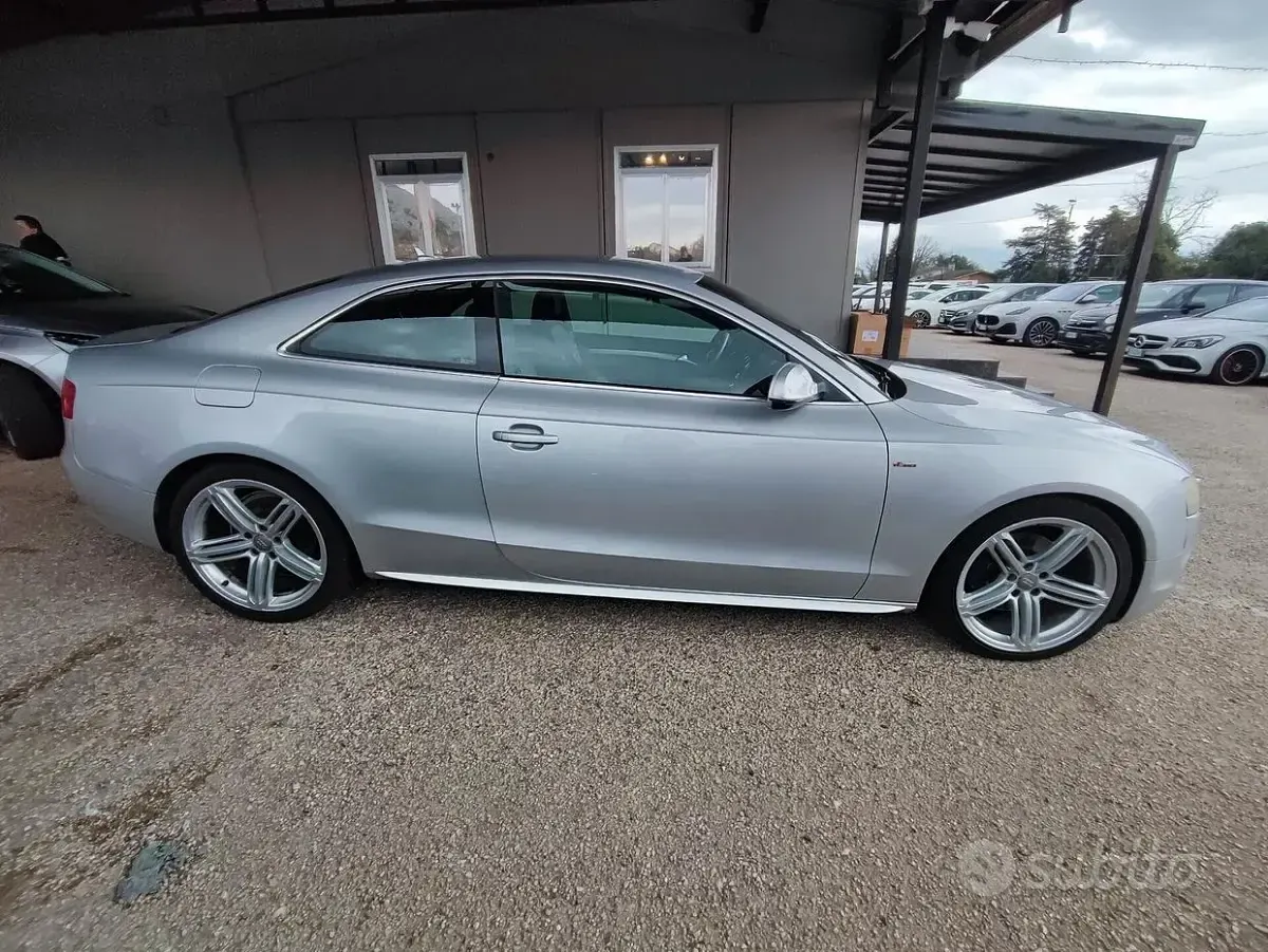 Usata Audi A5 S-Line 190 CV (139 kW) 2010 Grigio Coupé
