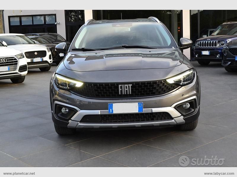 Usata Fiat Tipo Cross 131 CV (96 kW) 2021 Grigio Berlina