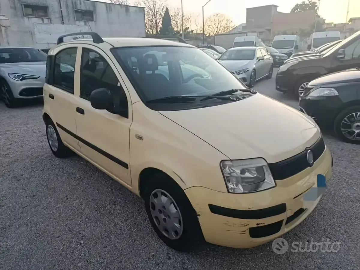 Usata Fiat Panda Dynamic 69 CV (50 kW) 2011 Giallo Utilitaria
