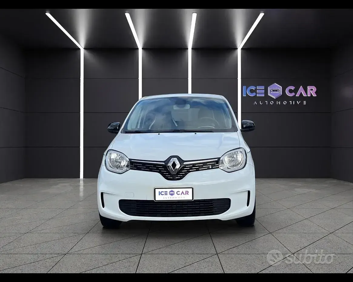 Usata Renault Twingo Techno 30 kW (42 CV) 2023 Bianco Utilitaria