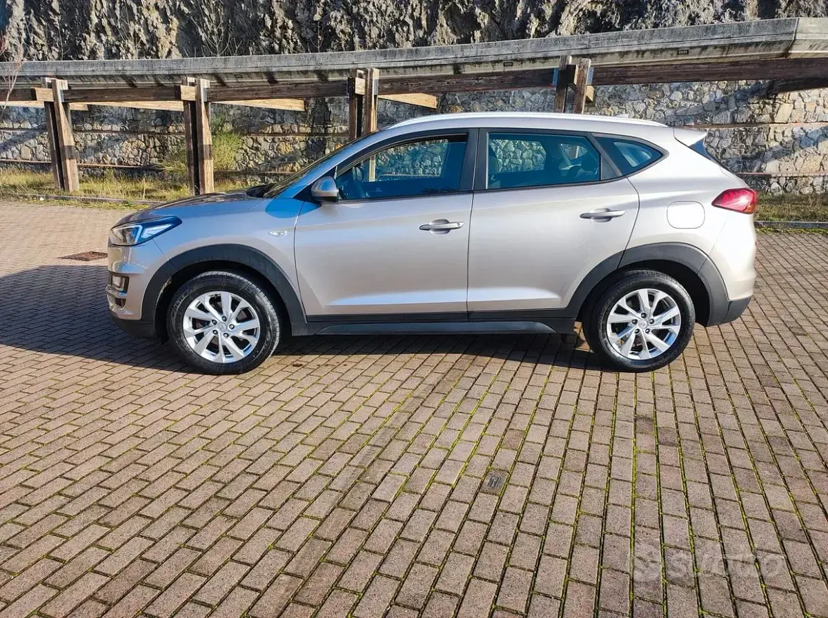 Usata Hyundai Tucson 116 CV (85 kW) 2019 Grigio SUV