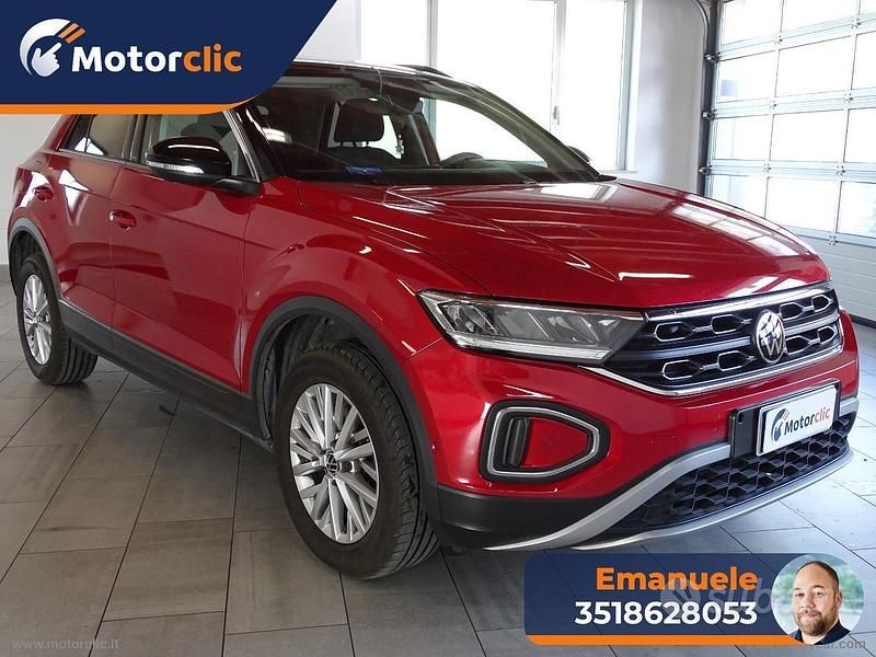 Usata VW T-Roc Life 110 CV (80 kW) 2022 Rosso SUV