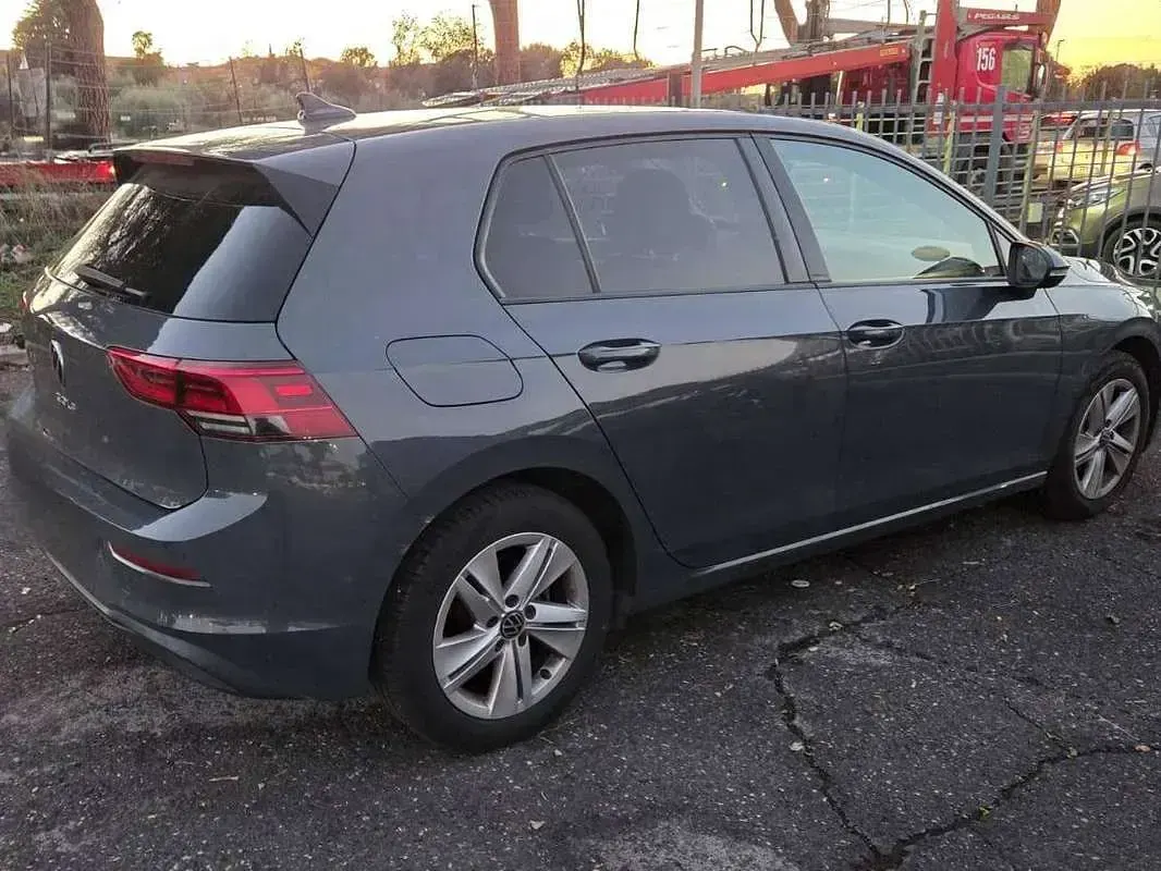 Usata VW Golf VII 150 CV (110 kW) 2021 Grigio Utilitaria