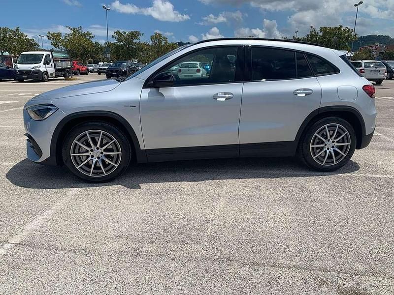 Usata Mercedes GLA35 AMG AMG 306 CV (225 kW) 2020 Argento SUV