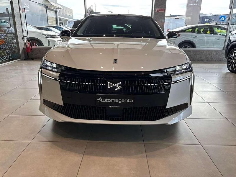 Nuova DS Automobiles DS4 136 CV (100 kW) 2026 Bianco perla / tetto nero Berlina