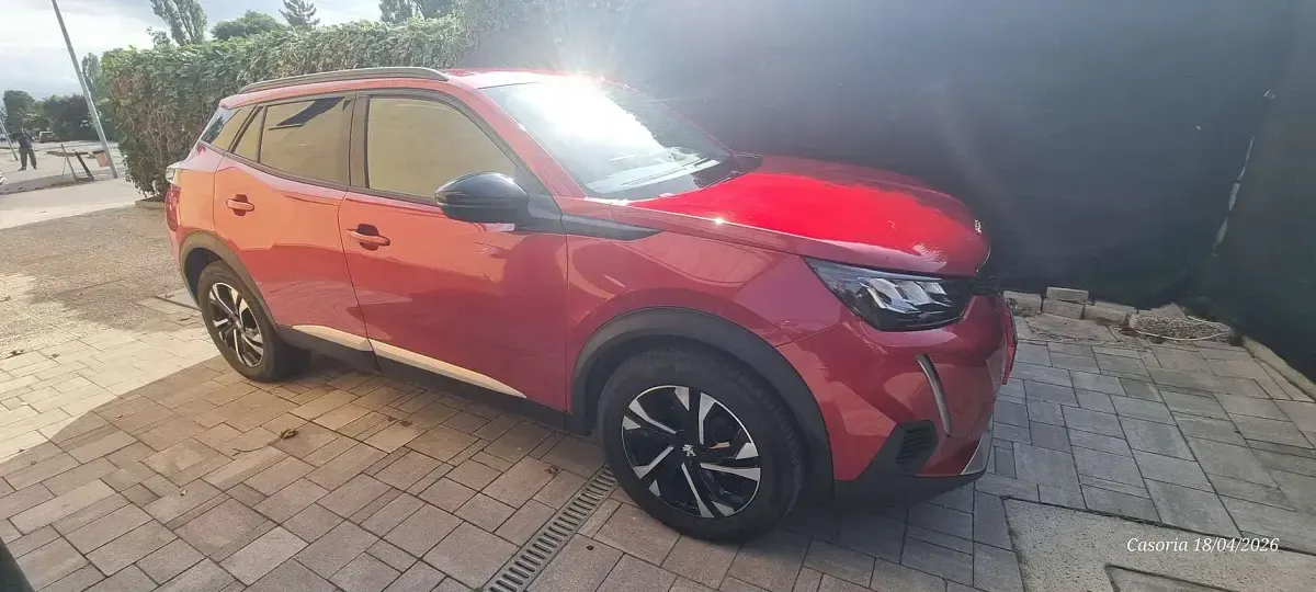Usata Peugeot 2008 Allure 110 CV (80 kW) 2022 Rosso SUV