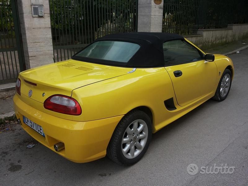 Usata MG TF 116 CV (85 kW) 2003 Giallo Cabrio
