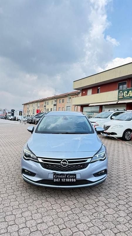 Usata Opel Astra 136 CV (100 kW) 2016 Blu Berlina