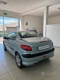 Usata Peugeot 206 CC 2001 Blu Cabrio