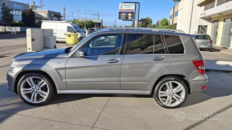 Usata Mercedes GLK220 2011 Grigio SUV
