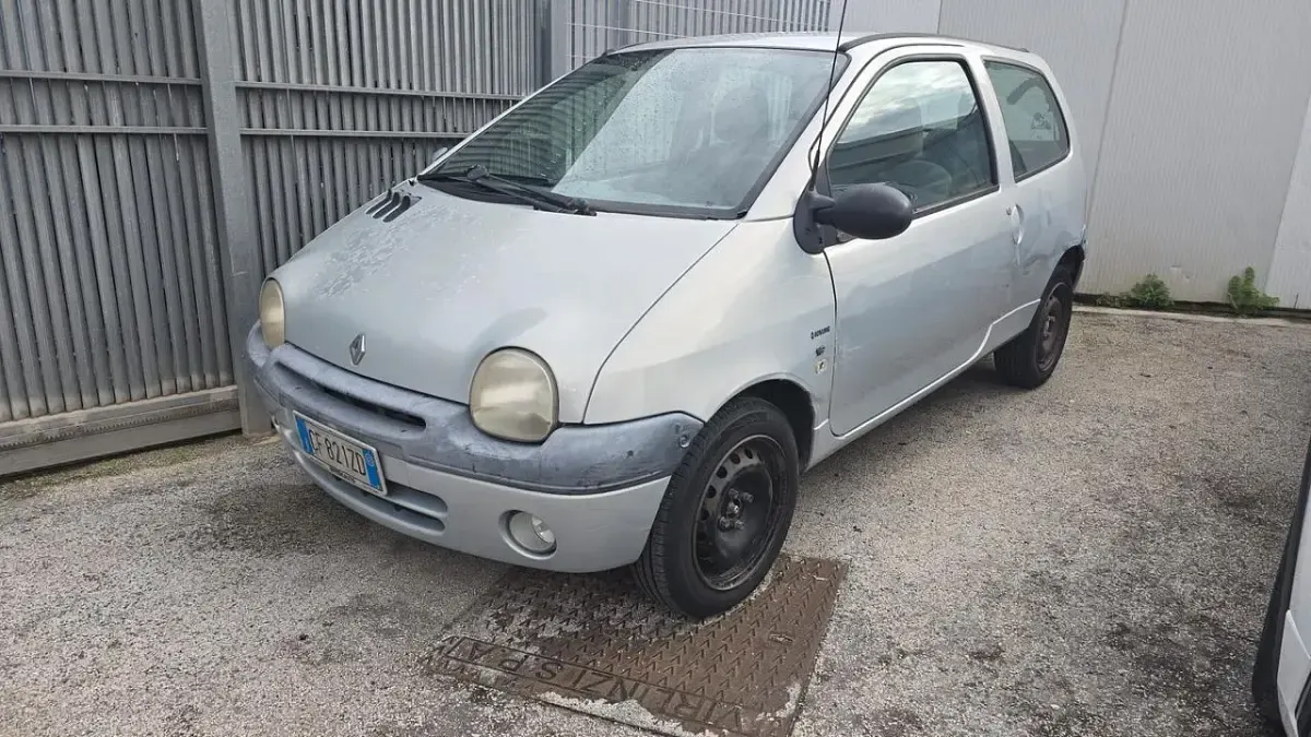 Usata Renault Twingo Expression 75 CV (55 kW) 2003 Argento Utilitaria