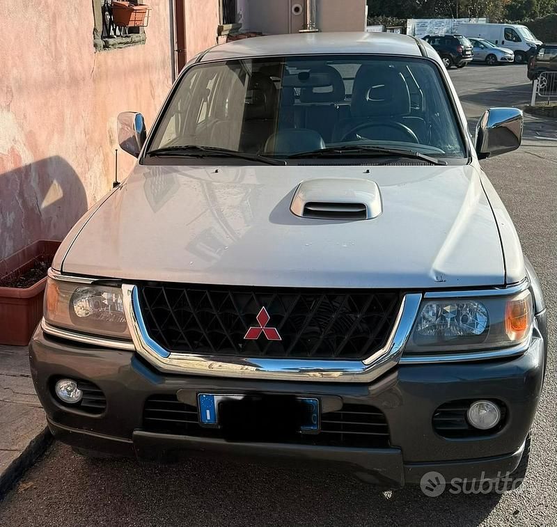 Usata Mitsubishi Pajero Sport 2002 Grigio SUV
