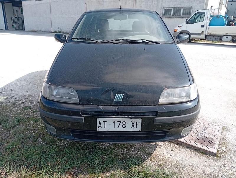 Usata Fiat Punto 1998 Nero Berlina