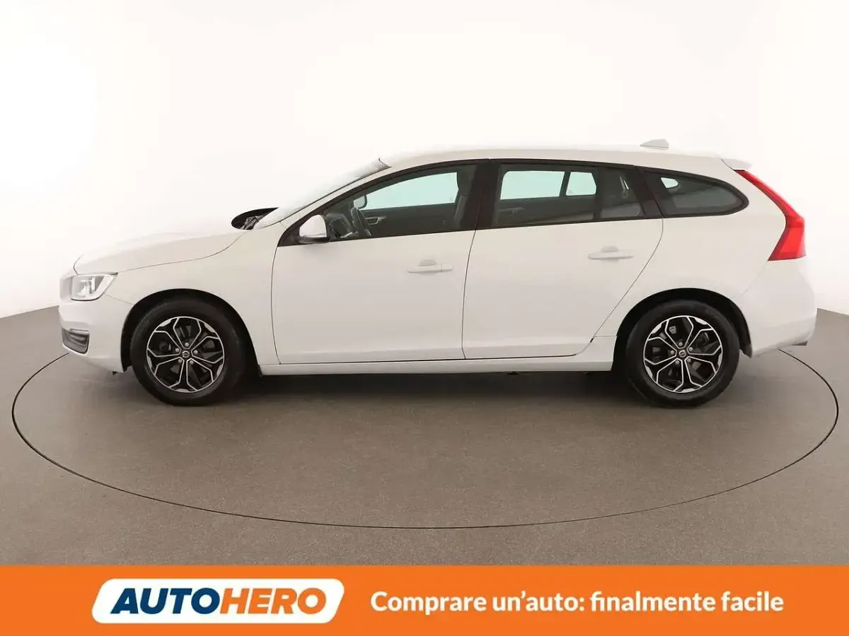 Usata Volvo V60 Kinetic 114 CV (83 kW) 2015 Bianco Station wagon