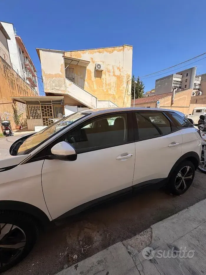 Usata Peugeot 3008 131 CV (96 kW) 2019 Bianco SUV
