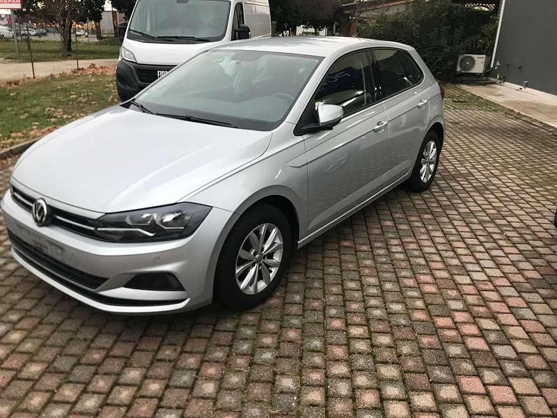 Usata VW Polo Comfortline 80 CV (58 kW) 2019 Argento Berlina