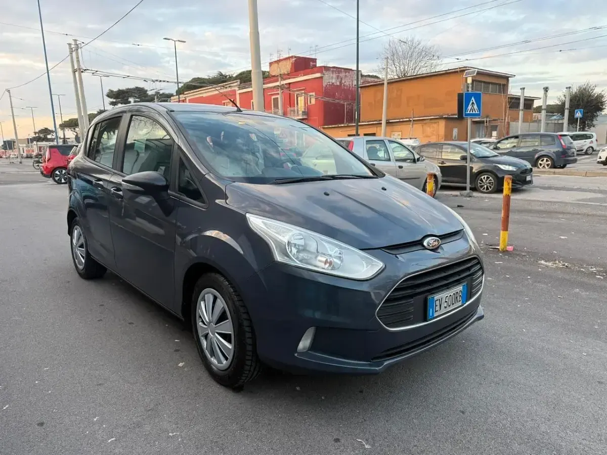 Usata Ford B-MAX Titanium 74 CV (54 kW) 2014 Blu Monovolume