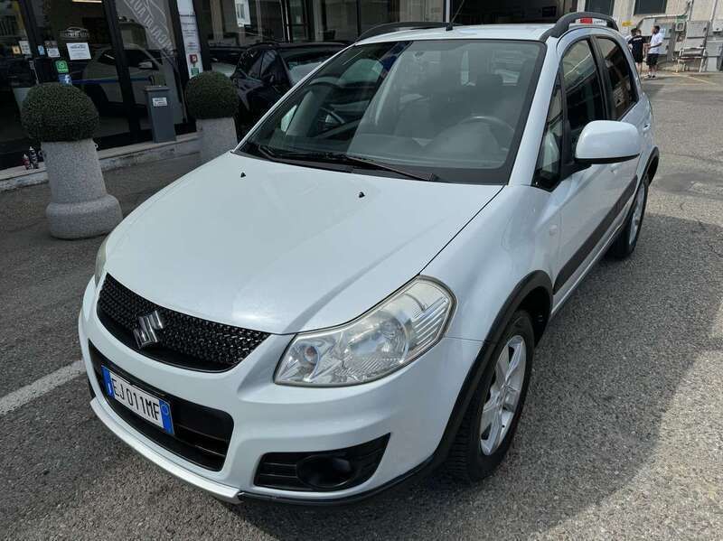 Usata Suzuki SX4 GLX 120 CV (88 kW) 2011 Bianco SUV