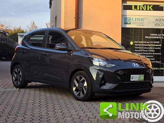 Nuova Hyundai i10 63 CV (46 kW) 2025 Grigio scuro Utilitaria