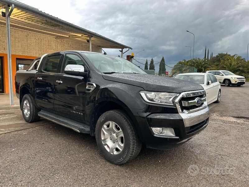 Nero Usata 2016 Ford Ranger Limited Pick-up | 22.000 € (Molto cara) - Immagine 1/4