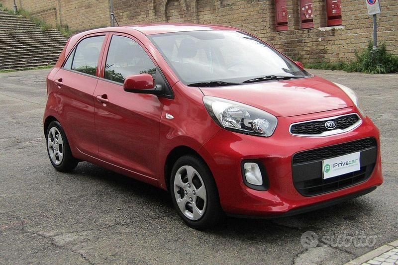 Usata Kia Picanto Active 67 CV (49 kW) 2016 Rosso Utilitaria