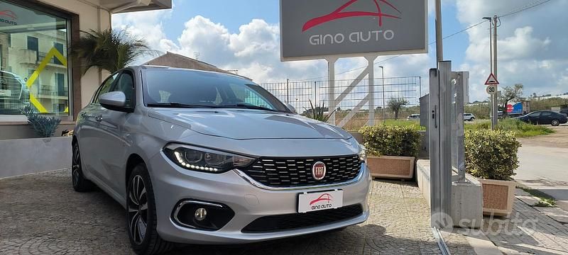 Usata Fiat Tipo Lounge 95 CV (69 kW) 2020 Grigio Berlina
