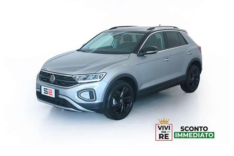 Argento Nuova 2025 VW T-Roc Sportline SUV | 26.950 € (Buon prezzo) - Immagine 1/4