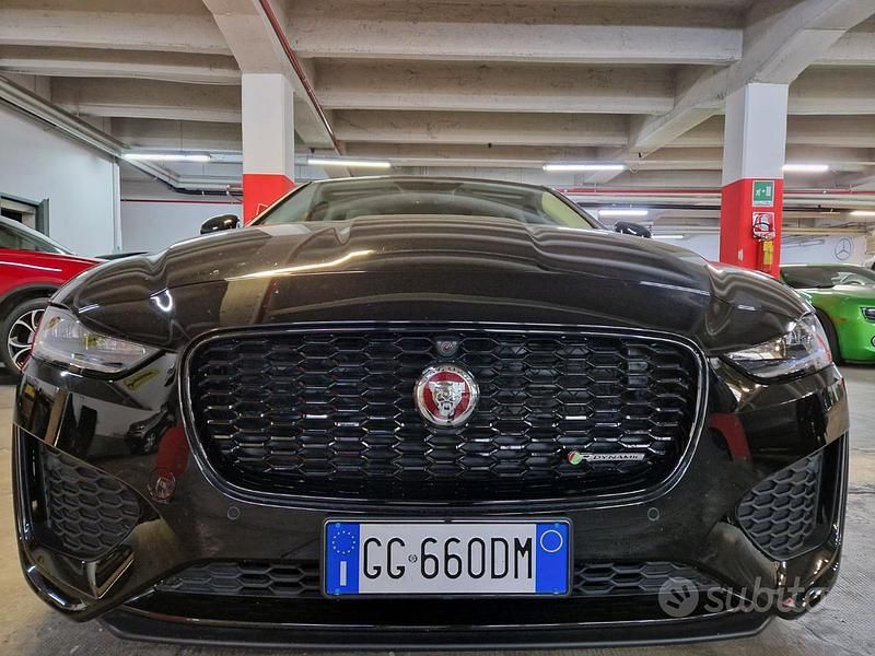 Usata Jaguar XE R-Dynamic 204 CV (150 kW) 2022 Nero Berlina