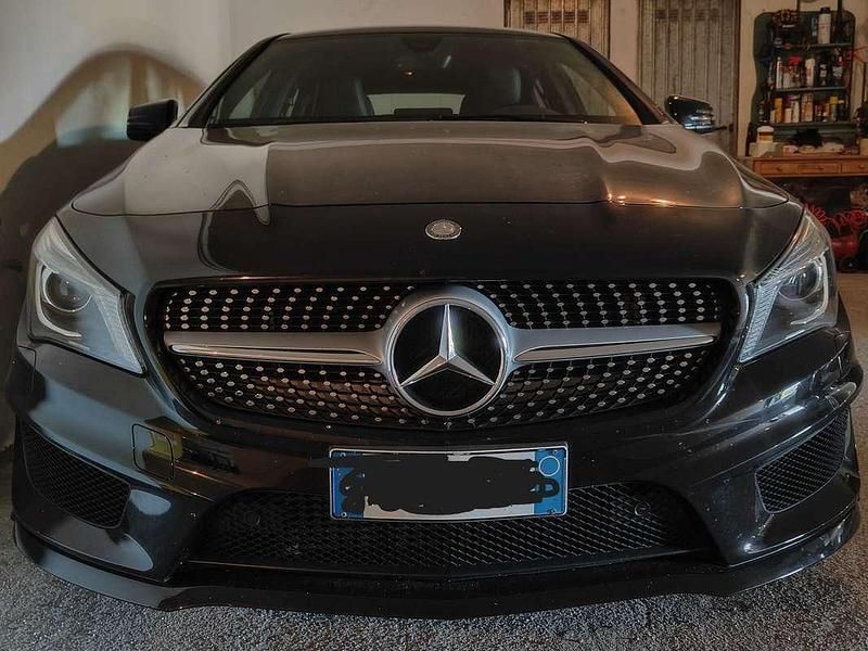 Usata Mercedes CLA200 136 CV (100 kW) 2016 Nero Station wagon