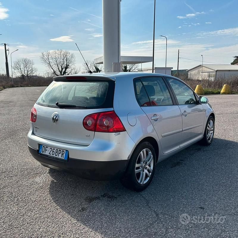 Usata VW Golf V 2007 Grigio Utilitaria