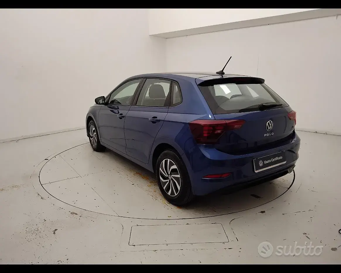 Usata VW Polo Life 95 CV (69 kW) 2025 Blu Utilitaria