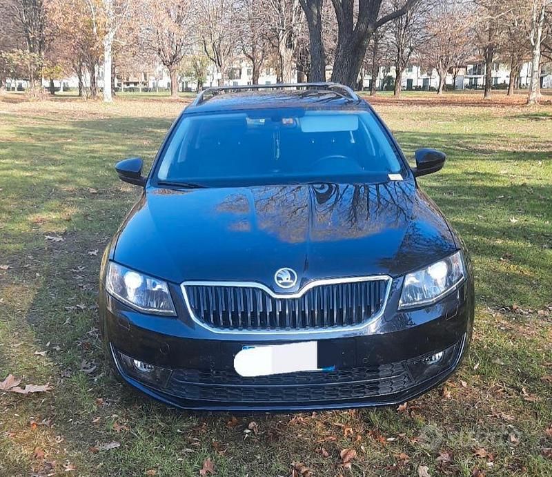 Nero Usata 2016 Skoda Octavia Elegance Station wagon | 12.000 € - Immagine 1/4