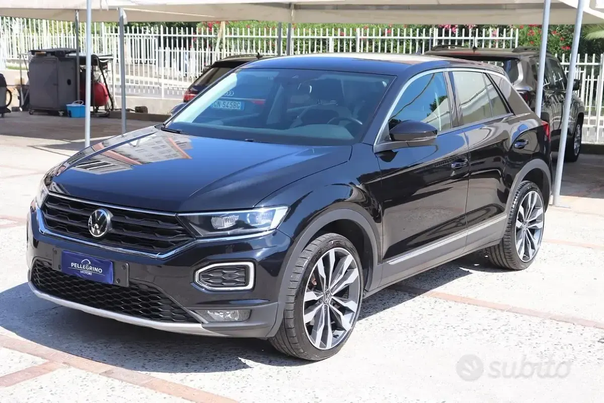 Usata VW T-Roc Advance 150 CV (110 kW) 2020 Nero SUV