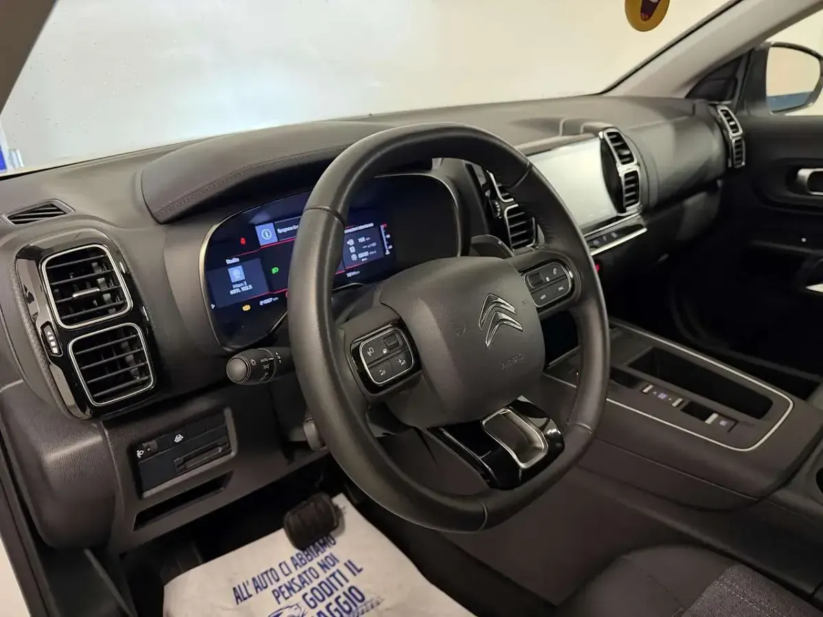 Usata Citroën C5 Feel 131 CV (96 kW) 2023 Natural white pastel Berlina